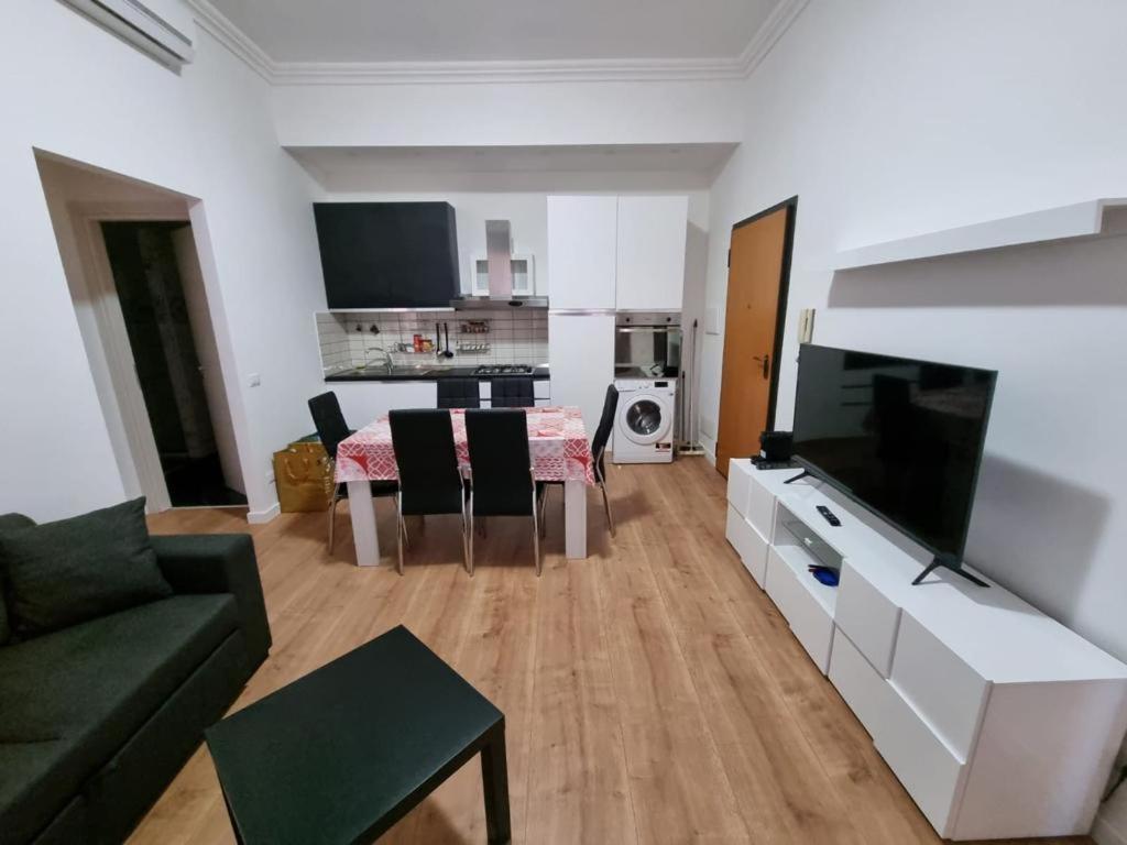 Piazza Colombo-Apartments Σαν Ρέμο Εξωτερικό φωτογραφία